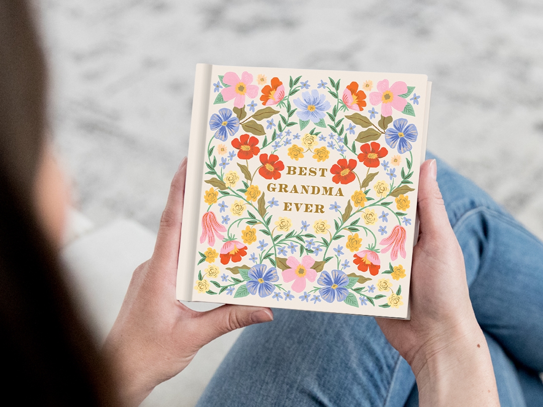 Bramble Grandma—Cream photo book