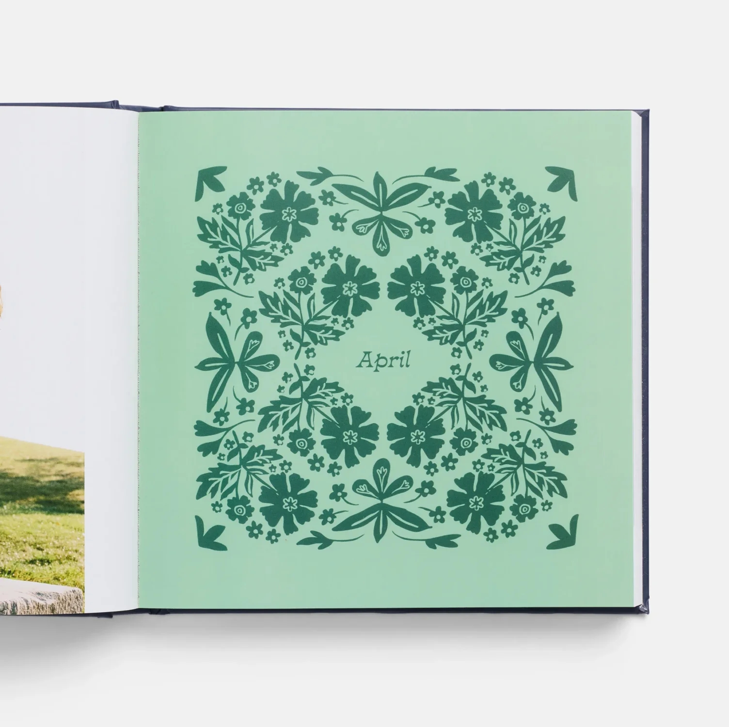 Foil 2025 Blue Floral photo book